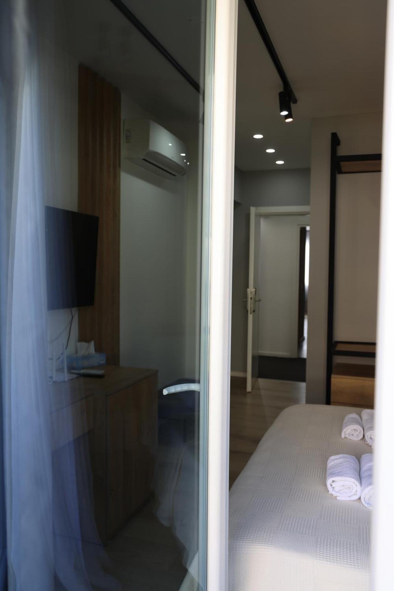 Sol Hotel Shkoder Exterior photo