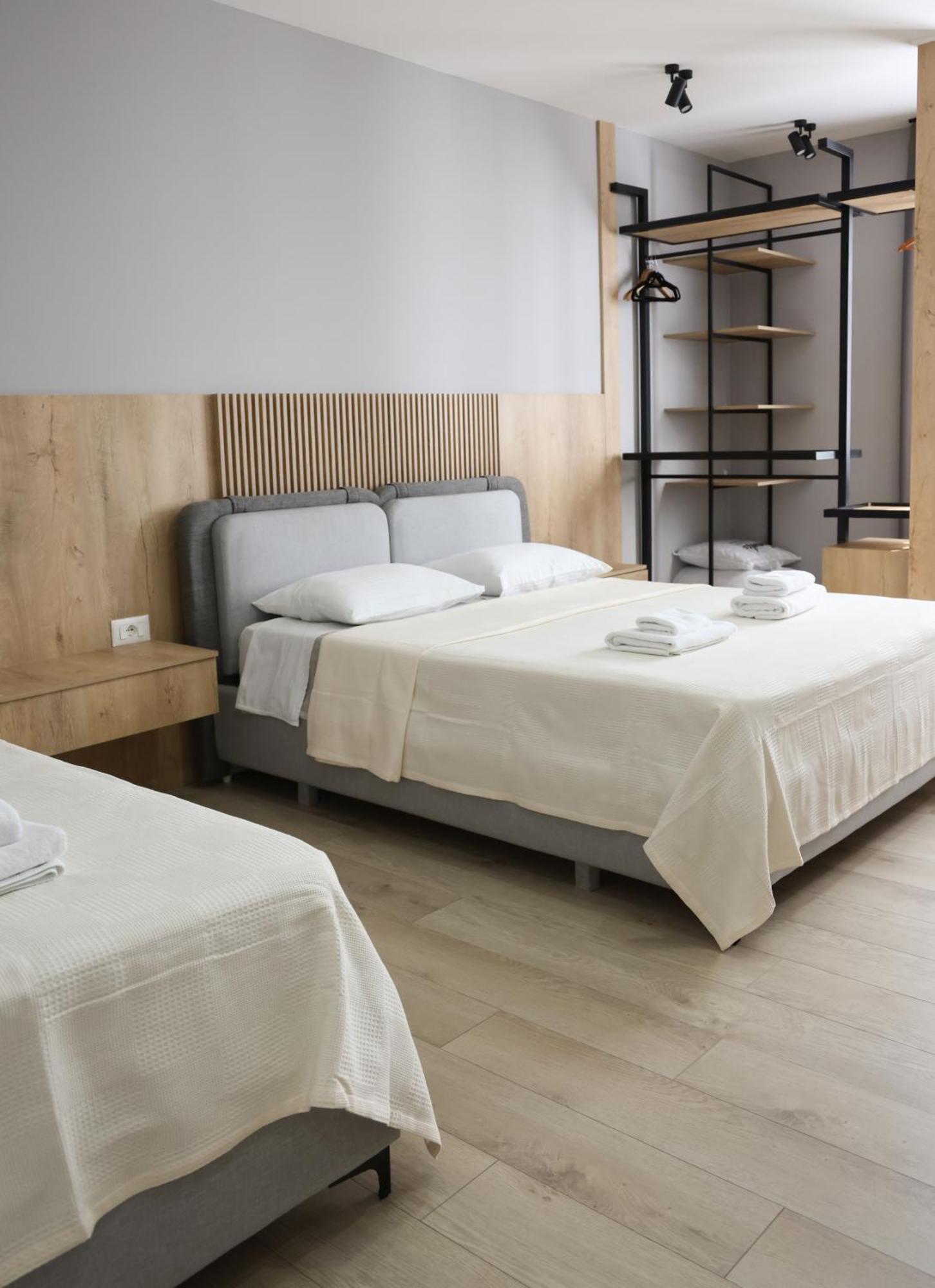 Sol Hotel Shkoder Exterior photo